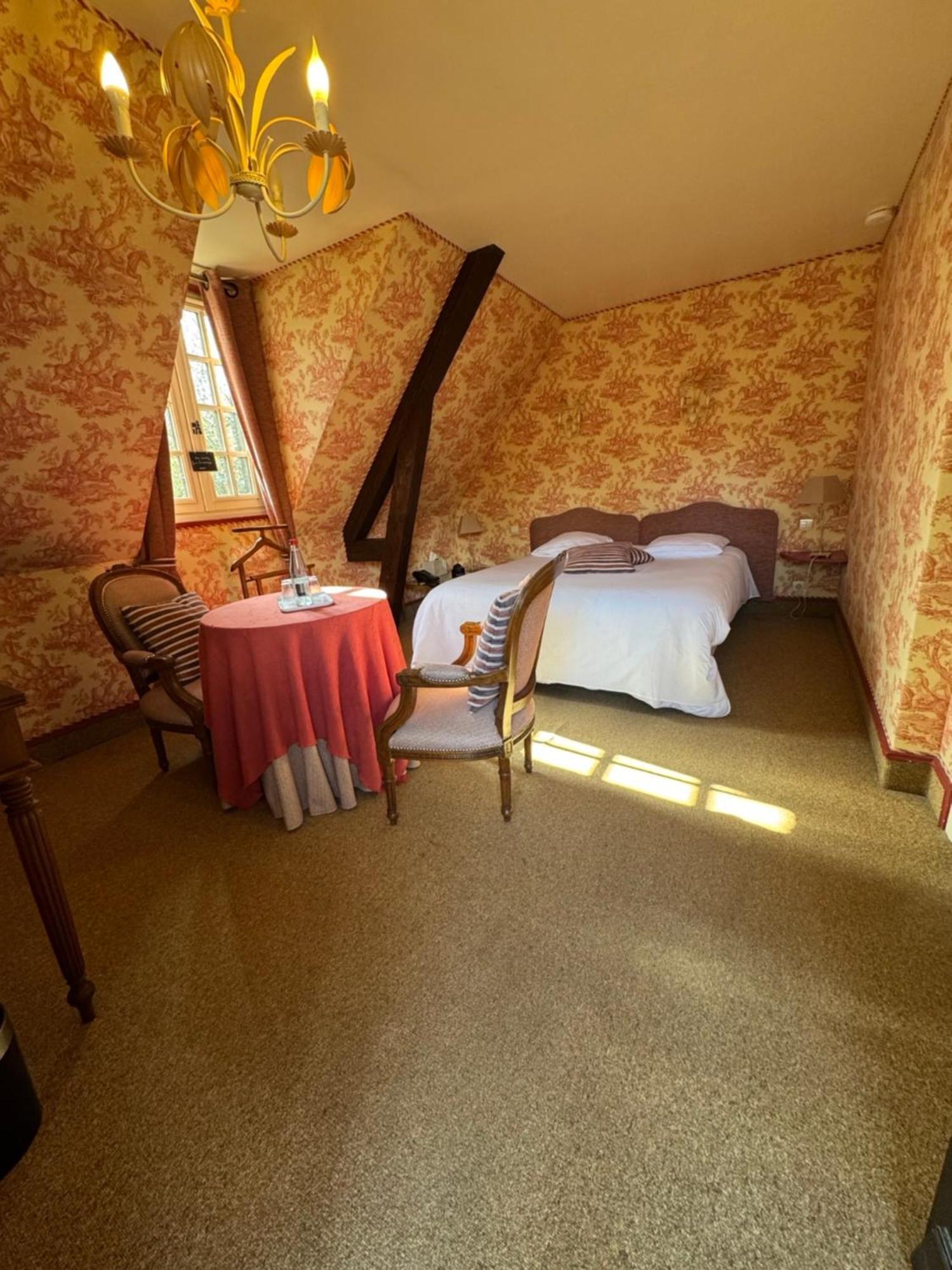 Auberge Du Val Au Cesne Saint-Clair-sur-les-Monts Esterno foto