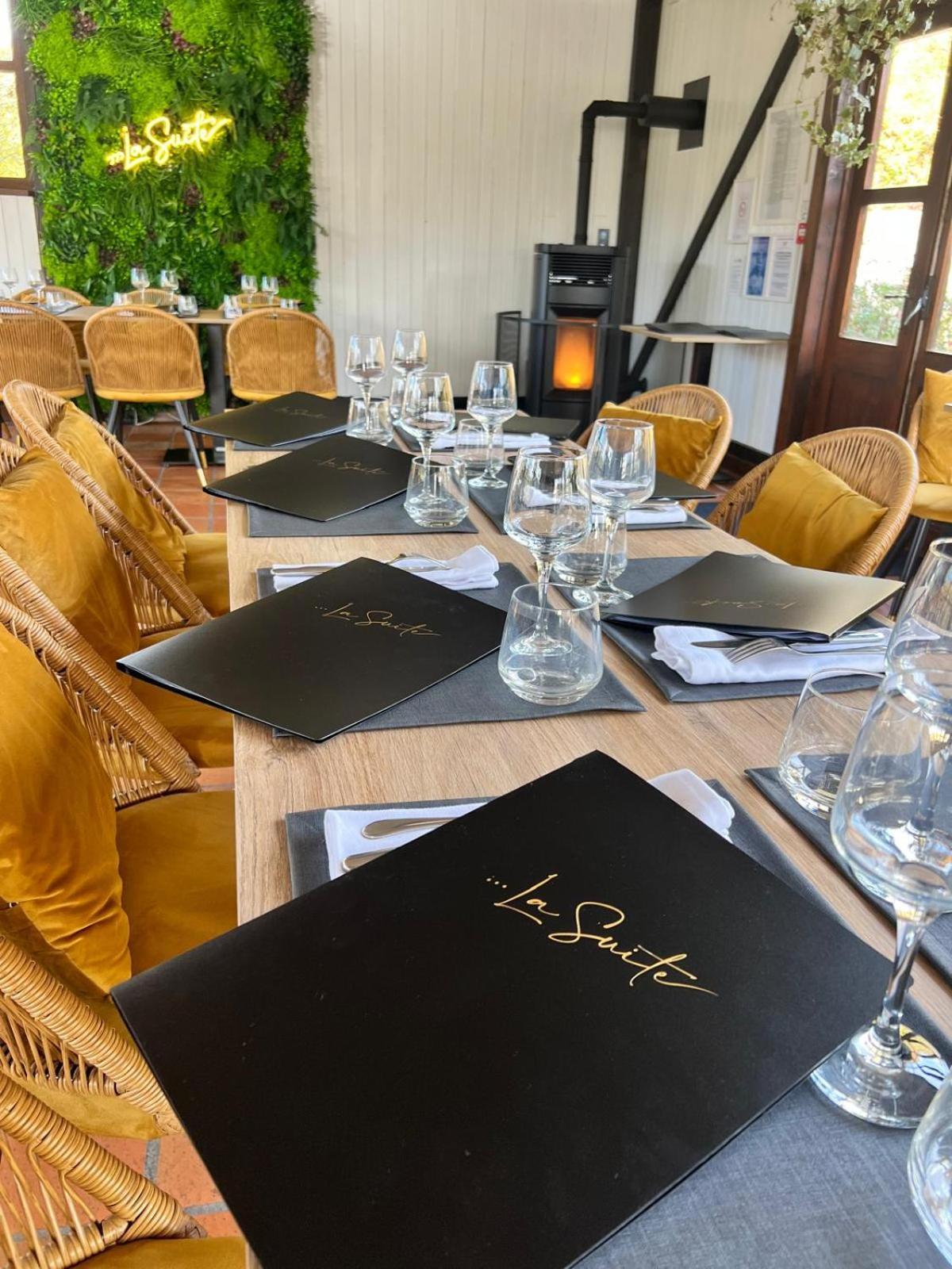 Auberge Du Val Au Cesne Saint-Clair-sur-les-Monts Esterno foto