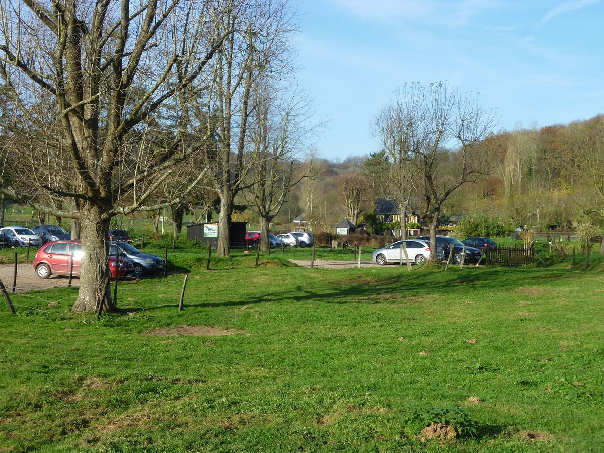 Auberge Du Val Au Cesne Saint-Clair-sur-les-Monts Esterno foto