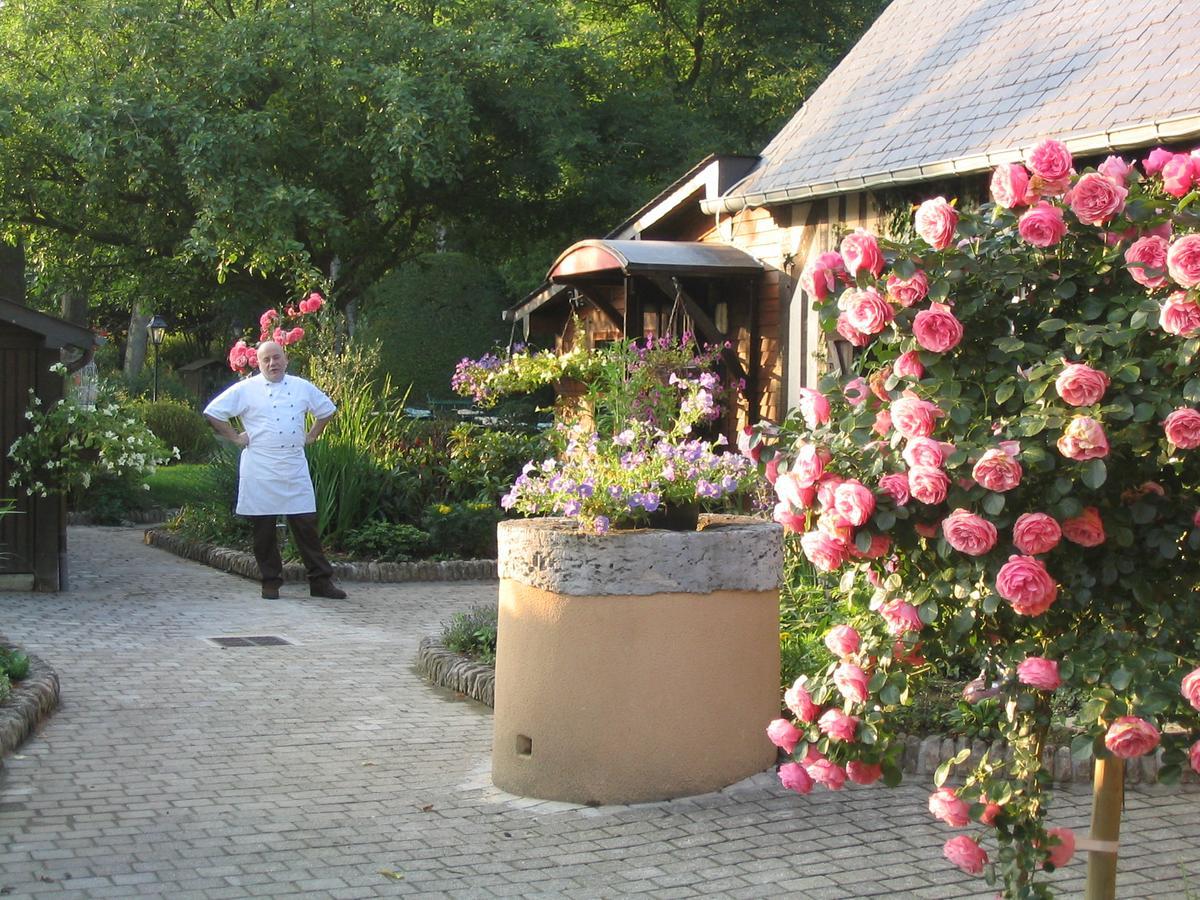 Auberge Du Val Au Cesne Saint-Clair-sur-les-Monts Esterno foto